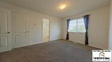 2 Bed / 1.5 Bath End Unit Townhouse with Garage in SW Edmonton - Photo 3