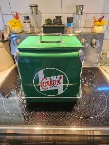 Retro Castrol Motor Oil Icebox - Photo 5