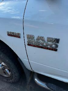 2014 Dodge Ram 2500HD SLT 6.4L Hemi 4x4 Crew Cab 8.1ft Box - Photo 8