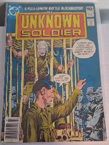 DC Comics The Unknown Soldier Collection - Photo 3