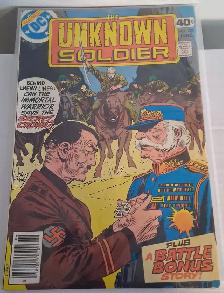 DC Comics The Unknown Soldier Collection - Photo 5