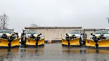 HIRING SNOW PLOW OPERATORS - Photo 2