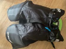 Bauer youth large hockey pants