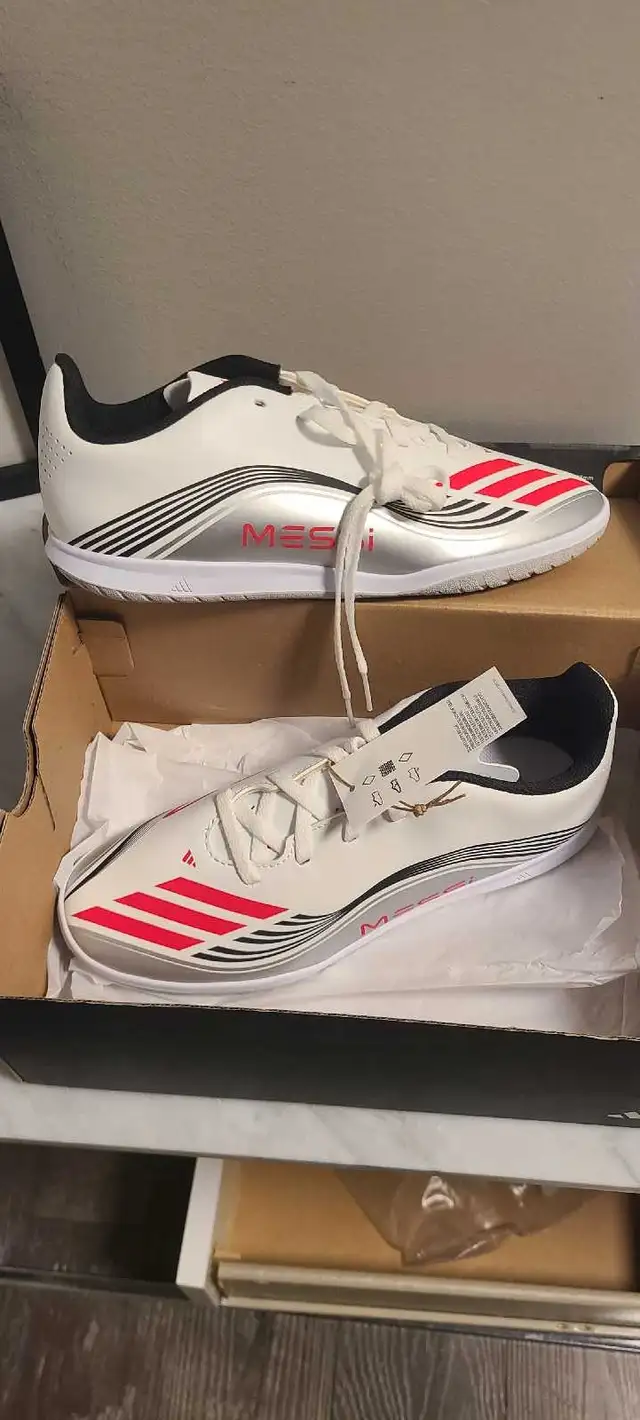 Adidas Messi Futsal Shoes youth size 6