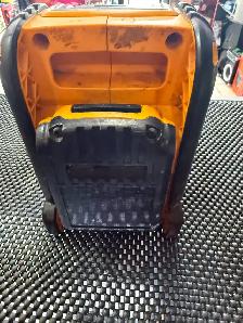 Dewalt Bluetooth Jobsite Speaker - Photo 2