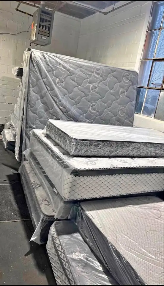 New Mattress / Twin Mattress : Full Mattress : Queen Mattress