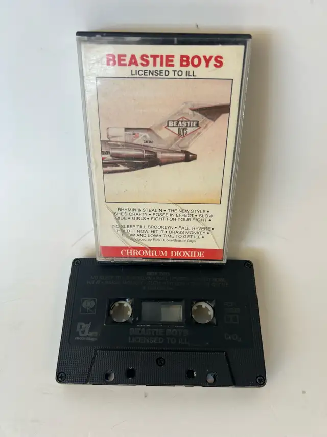 Beastie Boys Licensed To Ill Cassette Tape (32730115)