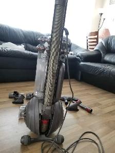 Dyson DC77 animal vacuum retail $700 asking $200 is negotiable - Photo 3