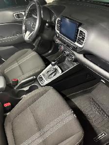 FRESH SAFETY - 2022 Hyundai Venue - 61km - $19,500 - Photo 5