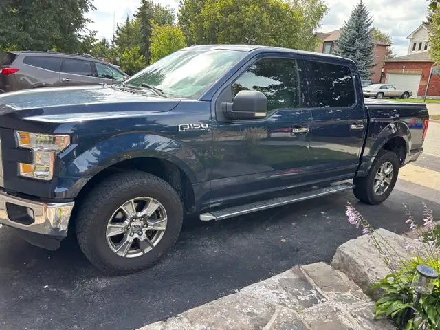 2016 Ford F-150. XLT 4X4 Crew cab V8 5 liter 5ft bed