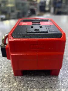 Milwaukee 18V Top Off Power Supply - Photo 4