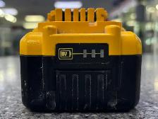 DeWalt 20V 8AH Battery - Photo 2