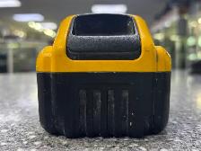 DeWalt 20V 8AH Battery - Photo 3