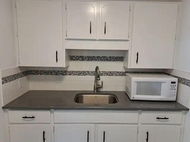Beautiful West End 2 Bedroom | Parking & Storage