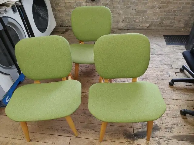 GUEST AND STACKING USED CHAIRS