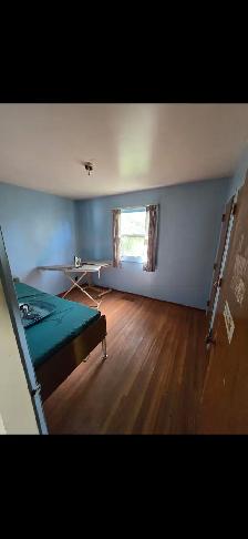 4 Bed 1 Bath House In Viking Alberta - Photo 7