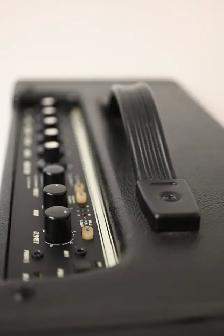 Fender Guitar Amp Model Mustang II V2 Used in working Condition - Photo 9