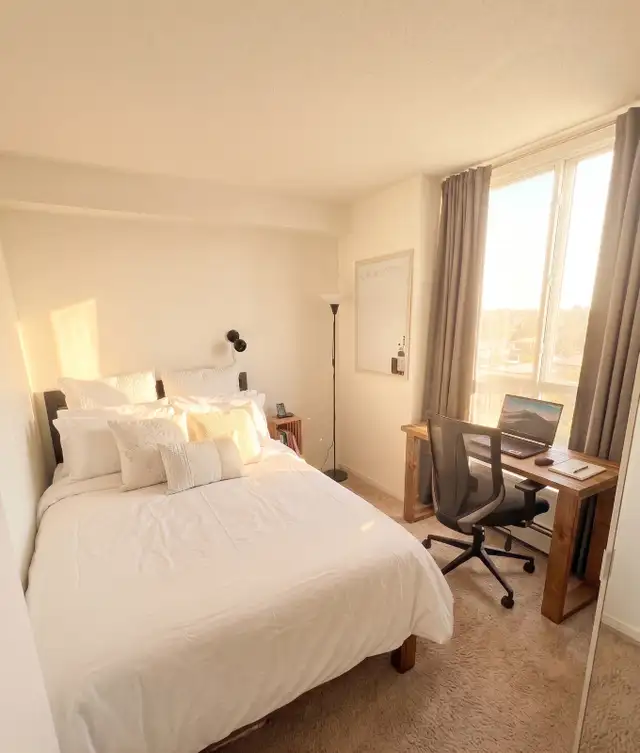 Going to UCW? This Furnished Room is just 5 Min Away & AVAILABLE