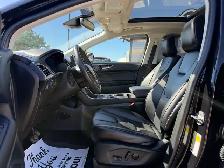 2022 Ford Edge Titanium 2.0L Ecoboost AWD - Photo 2