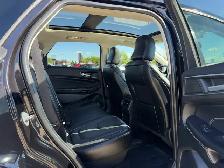 2022 Ford Edge Titanium 2.0L Ecoboost AWD - Photo 6