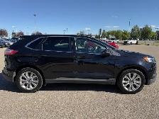 2022 Ford Edge Titanium 2.0L Ecoboost AWD - Photo 7