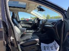 2022 Ford Edge Titanium 2.0L Ecoboost AWD - Photo 8