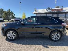2022 Ford Edge Titanium 2.0L Ecoboost AWD - Photo 13
