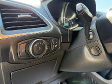 2022 Ford Edge Titanium 2.0L Ecoboost AWD - Photo 14