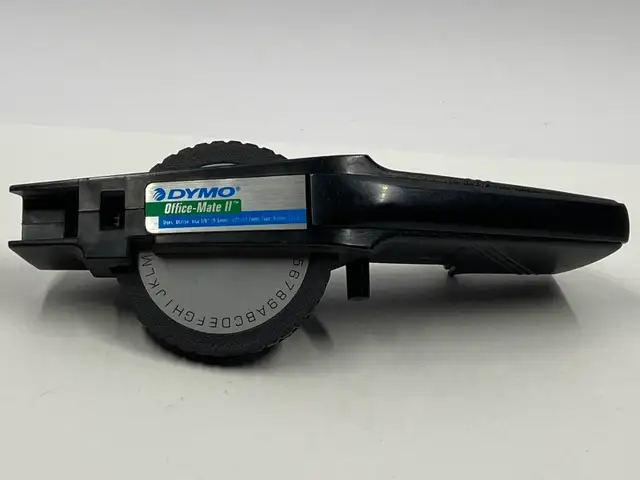 Dymo Office-Mate II Embossing Label Maker, Labeller.