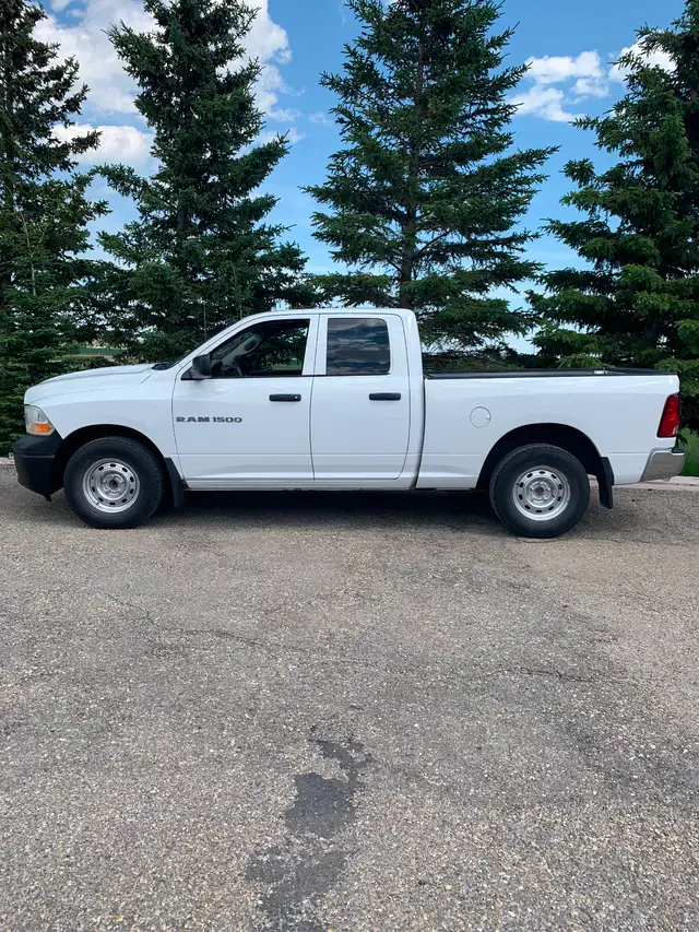 2008 RAM 1500 QUADCAB SHORTBOX 2-WHEEL DRIVE 4.7L 170K $8,800.
