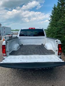 2008 RAM 1500 QUADCAB SHORTBOX 2-WHEEL DRIVE 4.7L 170K $8,800. - Photo 6