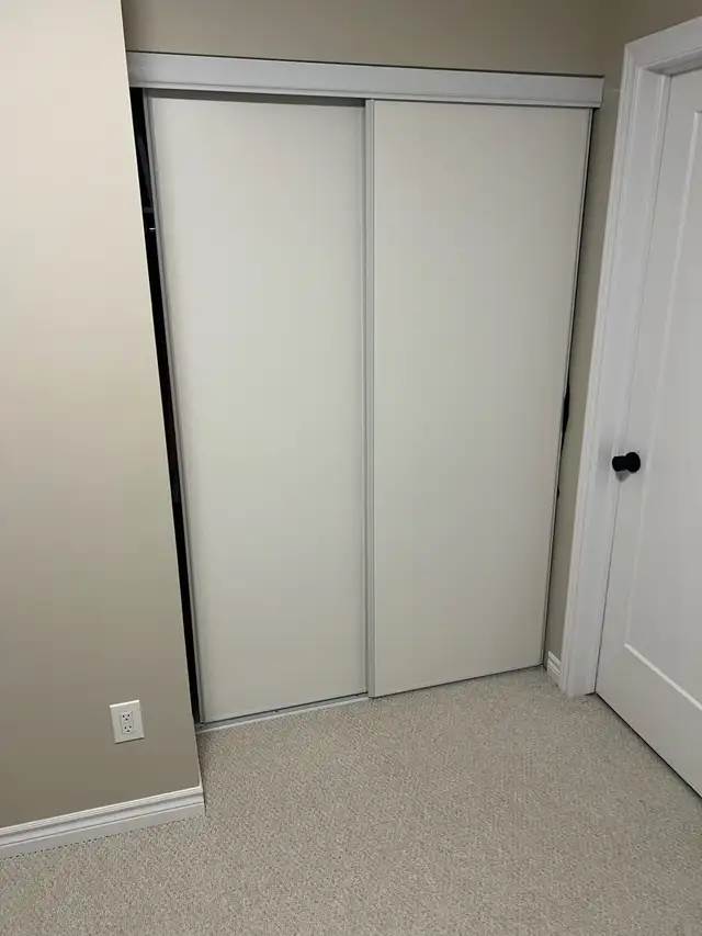 room for rent (accommodation)