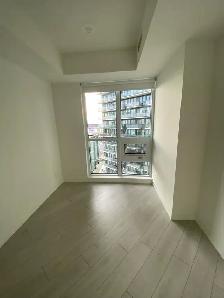 2 bed 1 bath Liberty Village unfurnished unit available Oct 1 - Photo 9