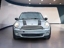 2009 MINI Cooper Hatchback HEATED SEATS PANO ROOF PUSH BUTTON ST - Photo 2