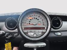 2009 MINI Cooper Hatchback HEATED SEATS PANO ROOF PUSH BUTTON ST - Photo 16
