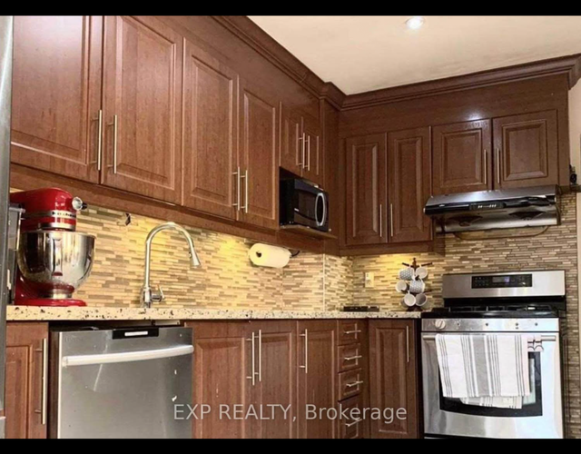Private/Shared Room for rent in Brampton Only Males