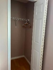 Private Rundle basement room - Photo 4