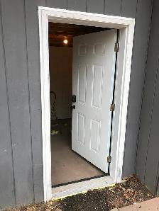 Profe$ional Outside Door In$tallation $ervices.Professional - Photo 3
