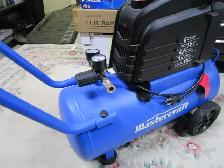 Mastercraft 8G Portable Air Compressor - 135PSI 1.5HP - Photo 3
