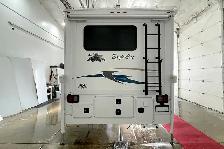 2015 Adventurer Eagle Cap M1165 – Pre-Owned Triple Slide Camper. - Photo 5