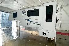 2015 Adventurer Eagle Cap M1165 – Pre-Owned Triple Slide Camper. - Photo 6
