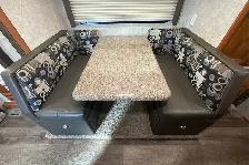 2015 Adventurer Eagle Cap M1165 – Pre-Owned Triple Slide Camper. - Photo 20