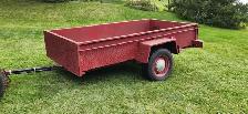 Heavy duty utility trailer