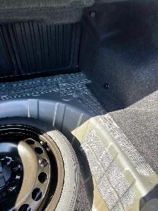 Great car for sale2010 chev malibu  buy owner asking 10,000 - Photo 8