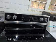 WOW! Whirlpool 30' Stainless Steel Electric Glass Top Stove Oven - Photo 2