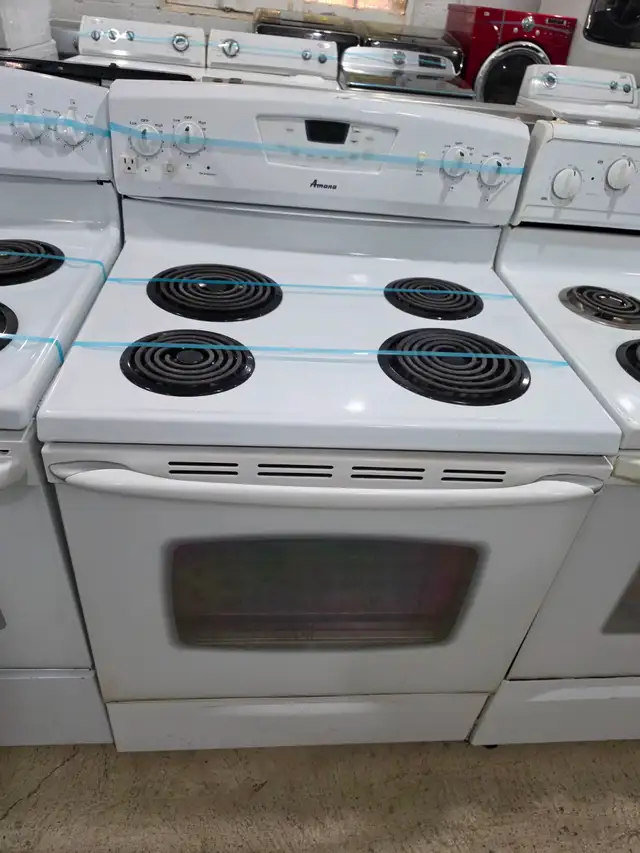Amana 30' White Freestanding Electric Coil Top Stove Oven Range