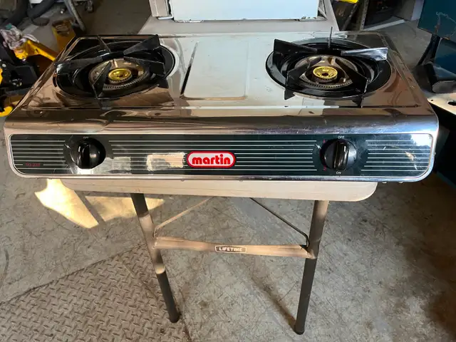 poele au propane Martin a Arvida 581-490-2654