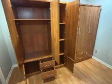 5 multi-door wooden wardrobe - Photo 5