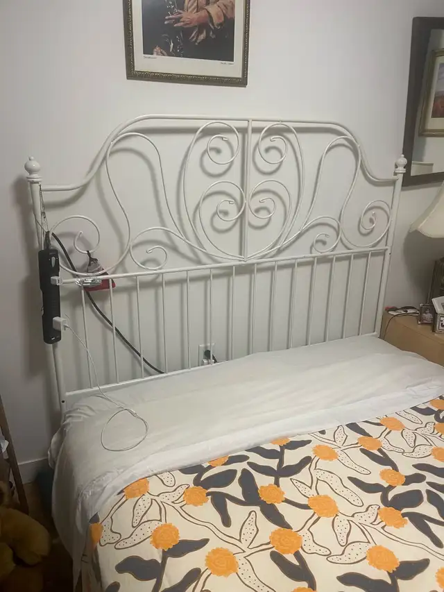 Queen headboard, footboard,bed, mattress &box spring