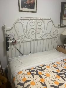 Queen headboard, footboard,bed, mattress &box spring